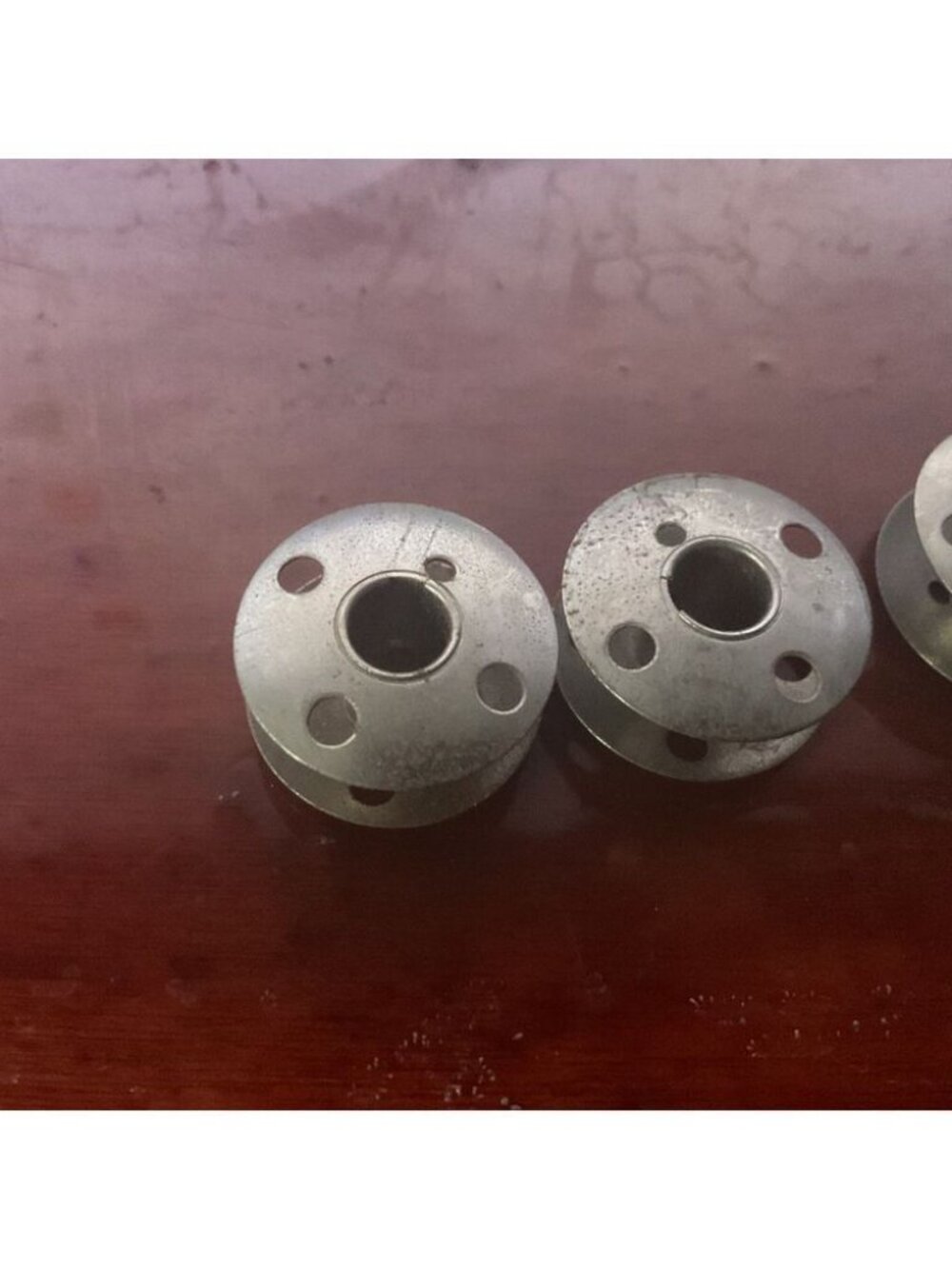 Metal Class 66 Bobbins 4 pcs - Picture 2 of 3